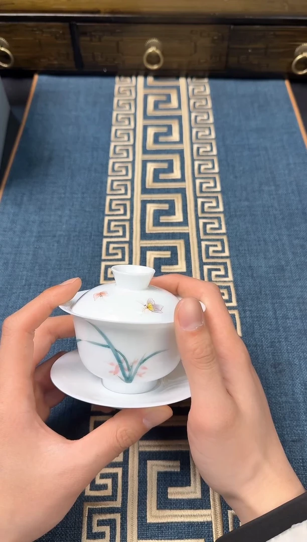 【闪购商品】冰裂纹浮雕三才盖碗