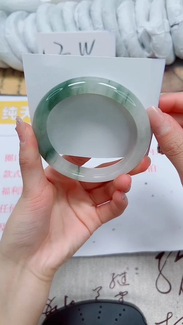 【闪购商品】石英质玉手镯未镶嵌k226-59.60