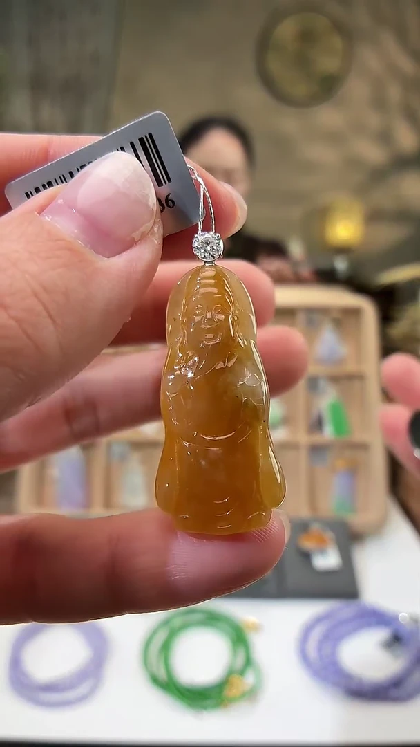 颈饰18K金镶嵌翡翠米爷爷