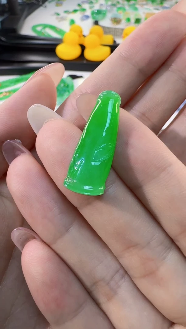 颈饰未镶嵌翡翠缅甸A货翡翠