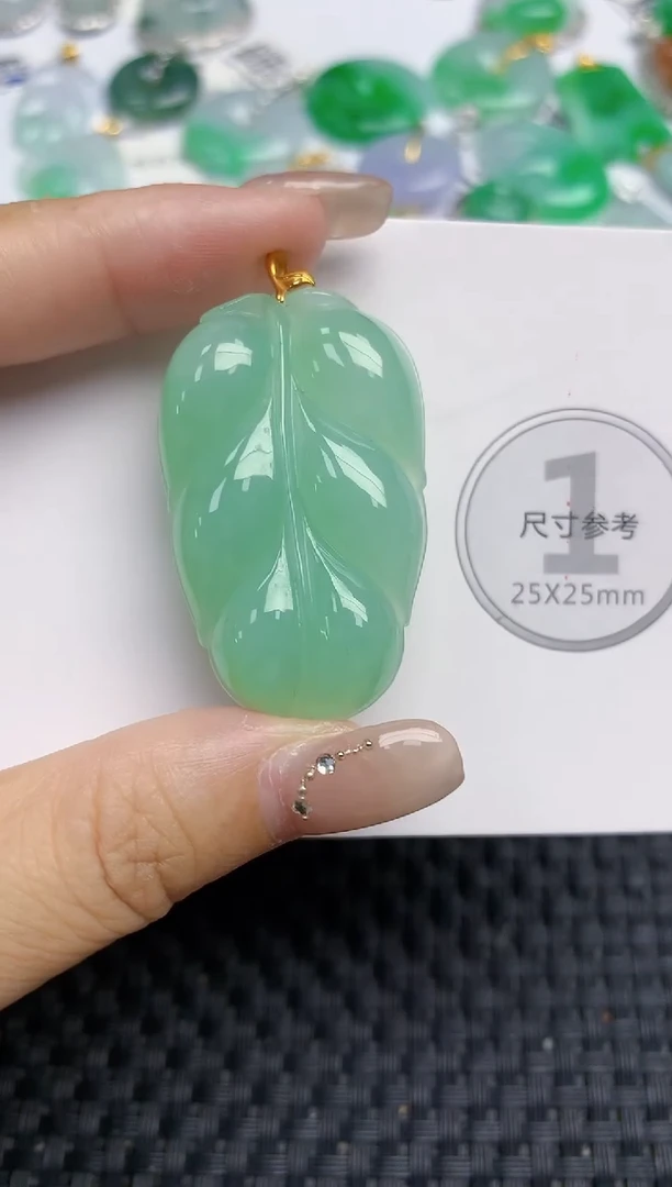 颈饰18K金镶嵌翡翠天然缅甸A货翡翠百元以上9元证书费自理
