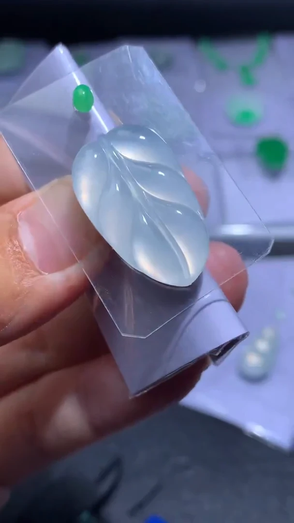 未镶嵌定制翡翠毛货