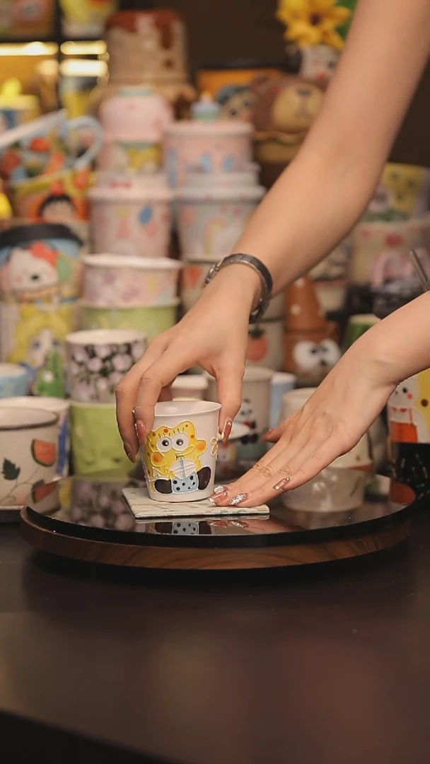 景德镇釉下彩绘设计师款式陶瓷