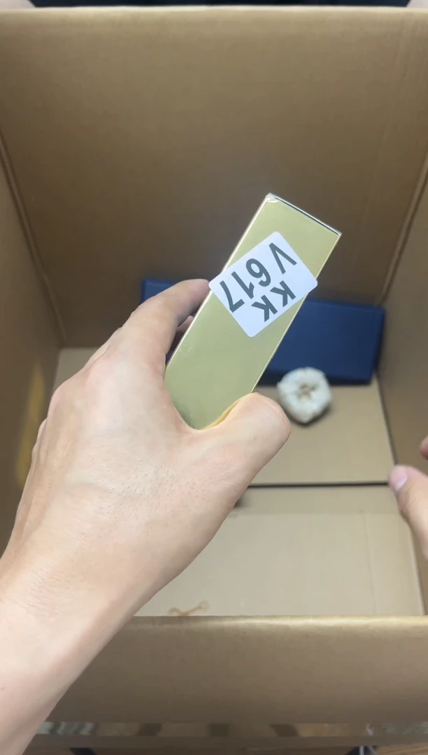 瓷片617黑    coco