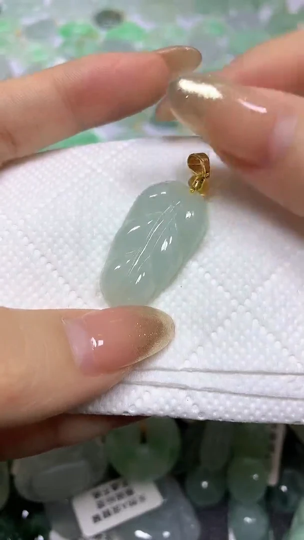 颈饰未镶嵌翡翠A货