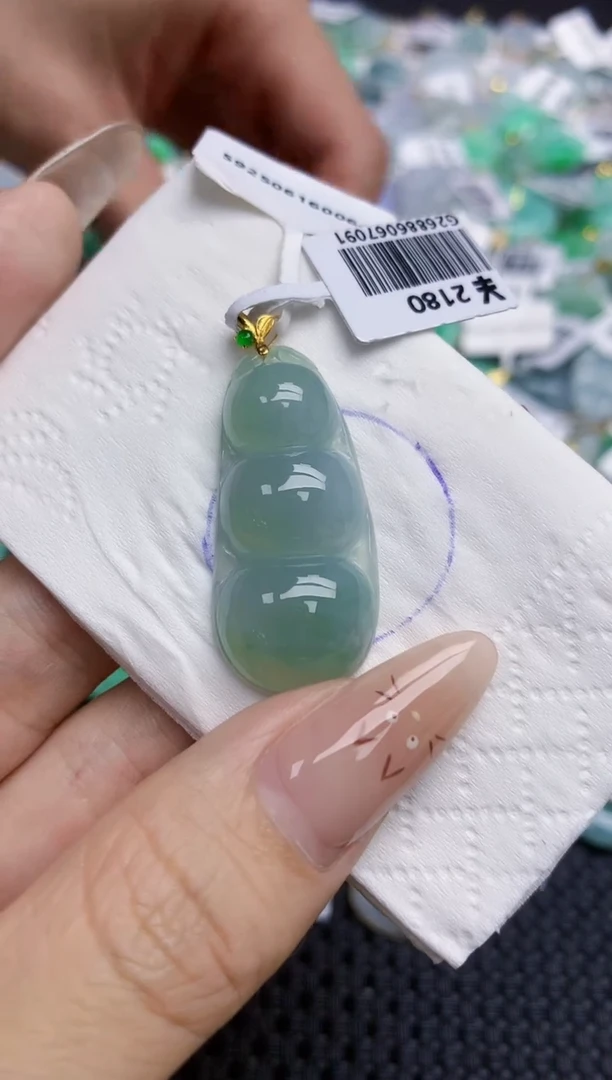 翡翠18K金镶嵌颈饰301   天然翡翠A货