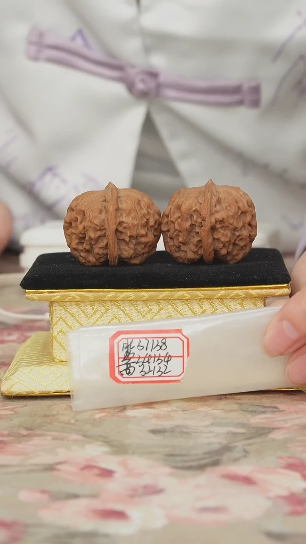 把件文玩核桃非嫁接元宝