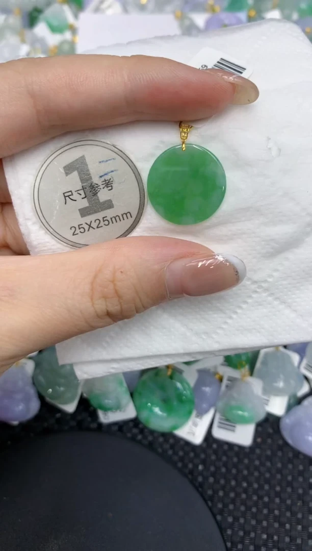 颈饰18K金镶嵌翡翠1111111