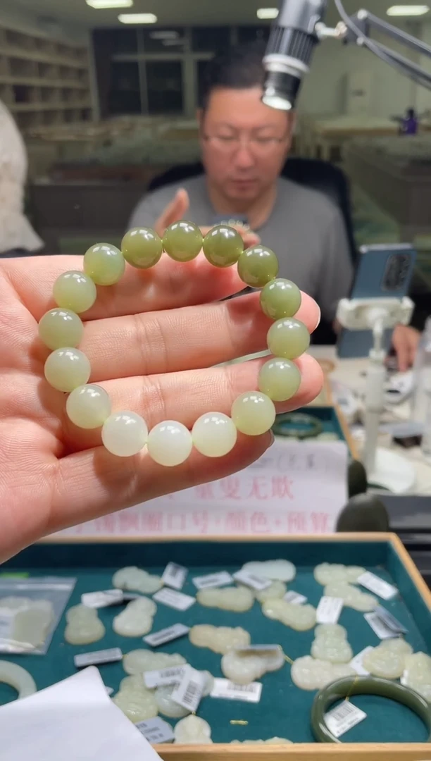 未镶嵌手串和田玉多样性发货其一