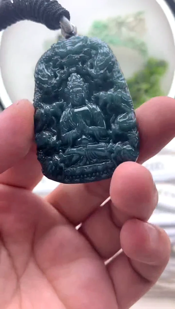 颈饰未镶嵌翡翠九龙观音