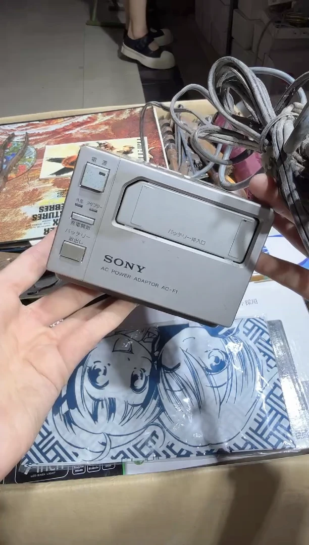 瓷片新***子  中古商品，瑕疵品，不保好坏。137