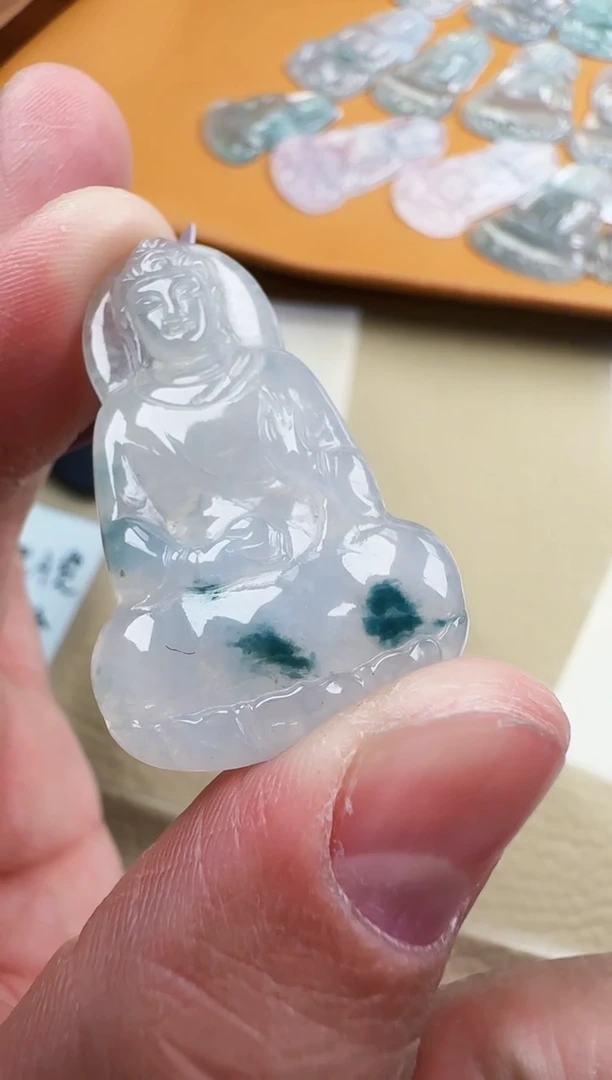 【闪购商品】翡翠颈饰未镶嵌缅甸天然翡翠