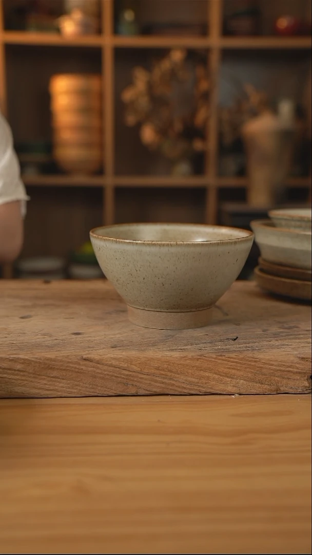 奶奶系列的7英寸斗笠面碗