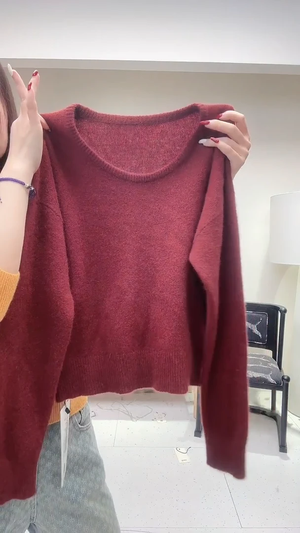 安哥拉红圆领拉毛羊毛衫