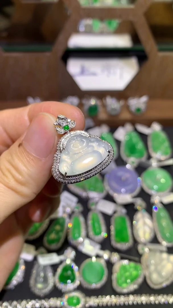 翡翠18K金镶嵌吊坠(不含链)吊坠