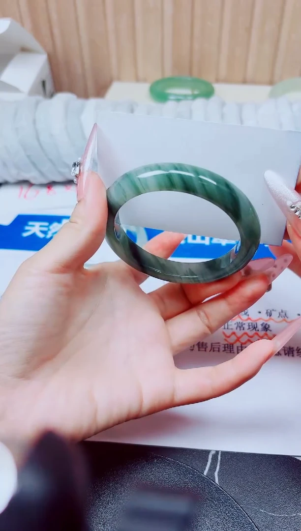 未镶嵌手镯石英质玉51/58.2