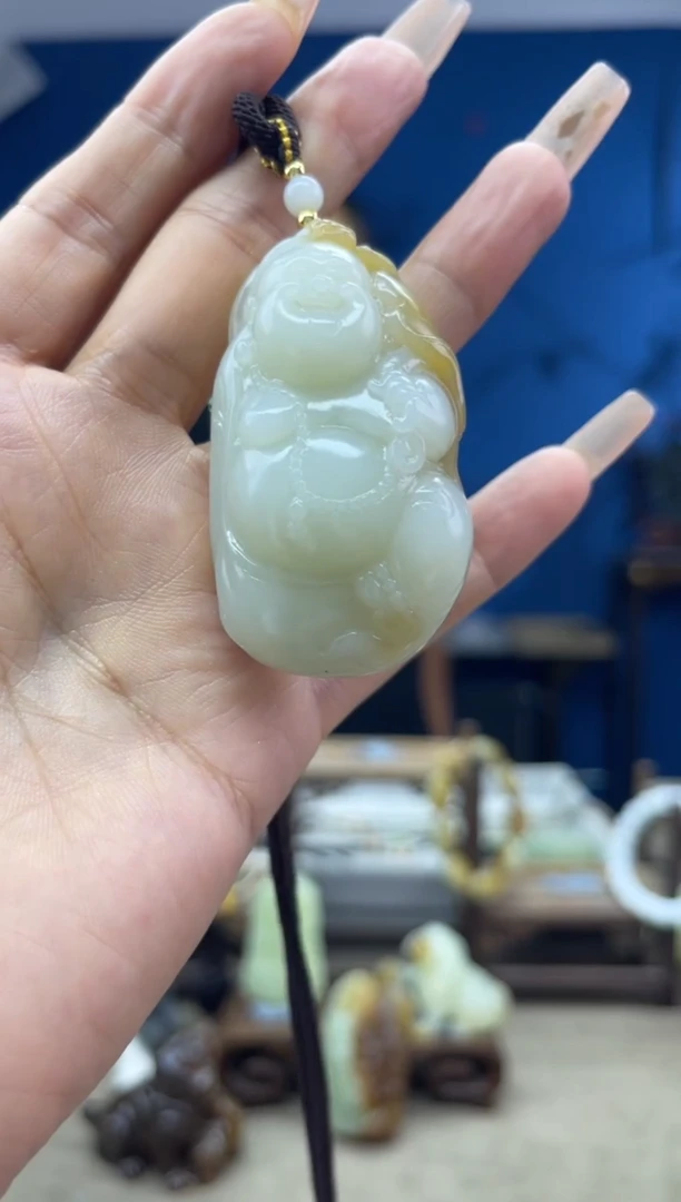 和田玉未镶嵌颈饰1