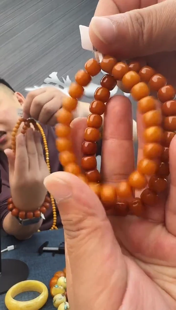 蜜蜡未镶嵌珠宝奇石假一罚十10 ，9多样性发其一