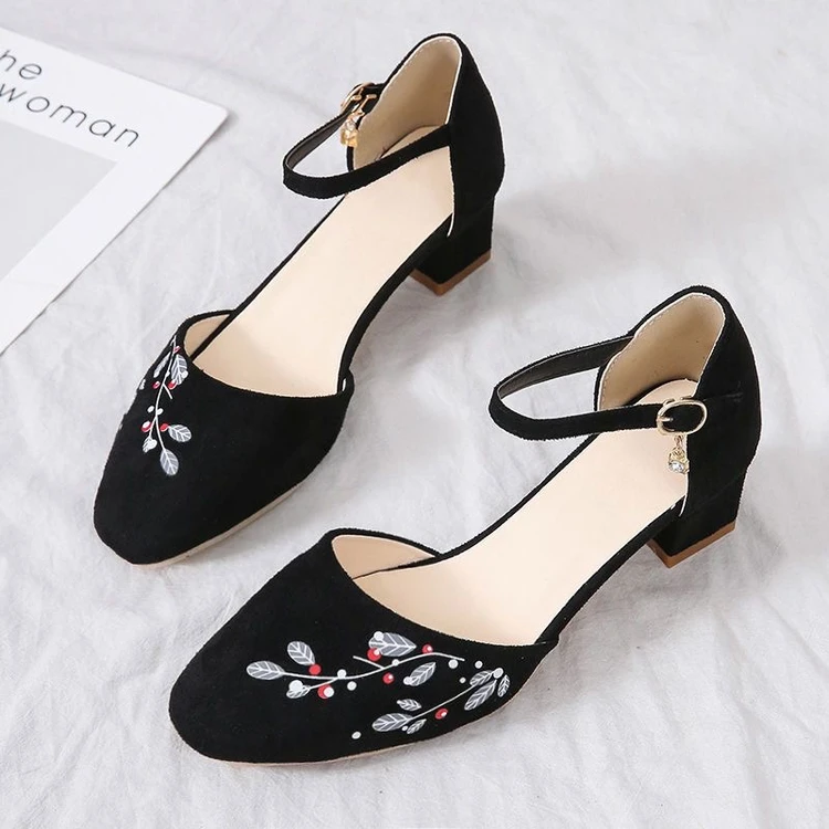 女士高跟软底旗袍鞋复古绣花布鞋老爹鞋夏天靴子女2025爆款洋气