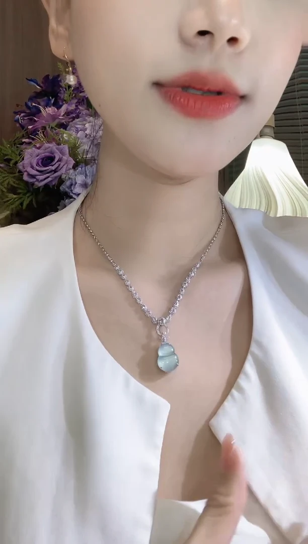翡翠18K金镶嵌吊坠(不含链)C36
