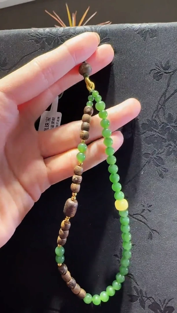 未镶嵌手链和田玉（碧玉）多样性发货其一