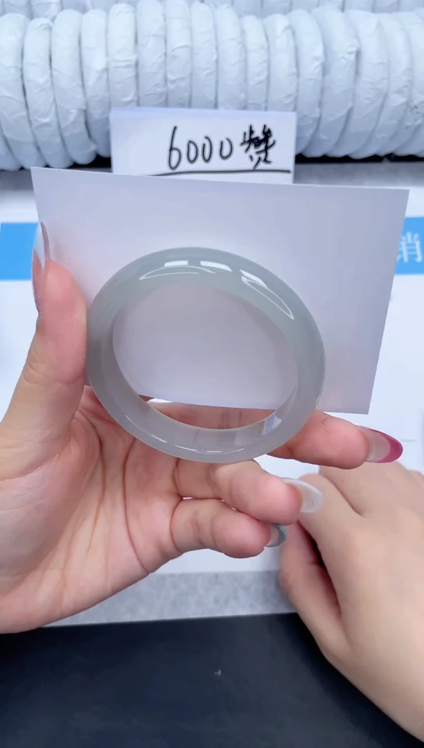 石英质玉手镯未镶嵌103-54.4