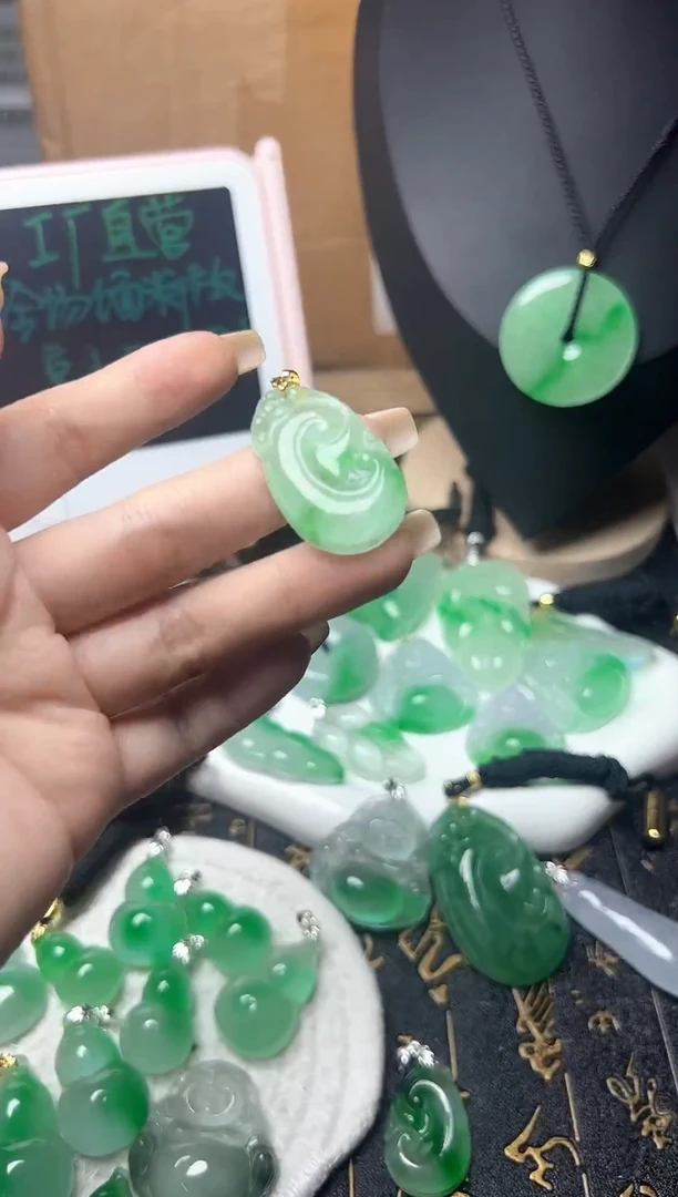 颈饰未镶嵌翡翠所见即所得，一图一物