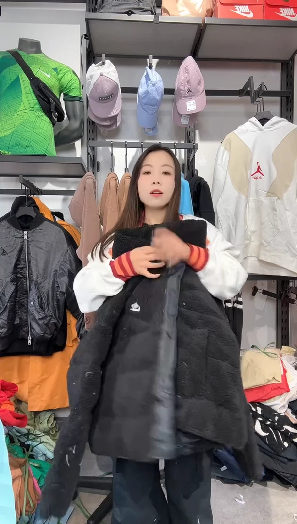 1626编码 瑕疵款直播间过款为准 尺码    身高  170