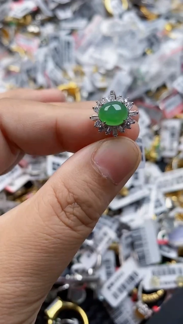 翡翠戒指银S925镶嵌110000   10+