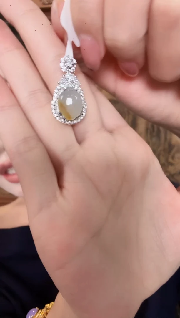 颈饰银S925镶嵌翡翠吊坠251110420206