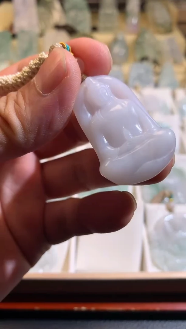 翡翠未镶嵌颈饰6/14/227