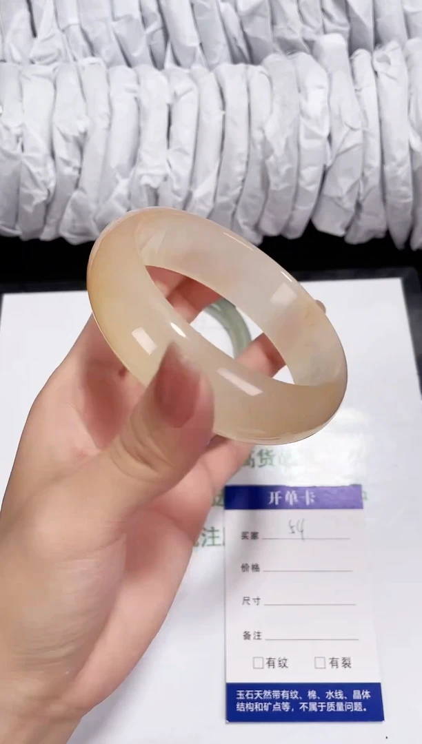 未镶嵌黄龙石英质玉054 一口橙 64