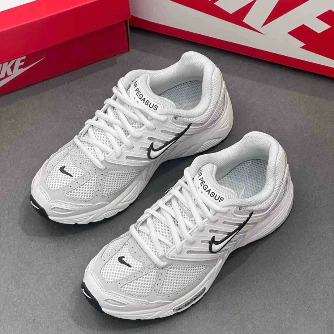 NIKE耐克 Pegasus 2K5 女款白色防滑耐磨缓震跑步运动鞋官方正品