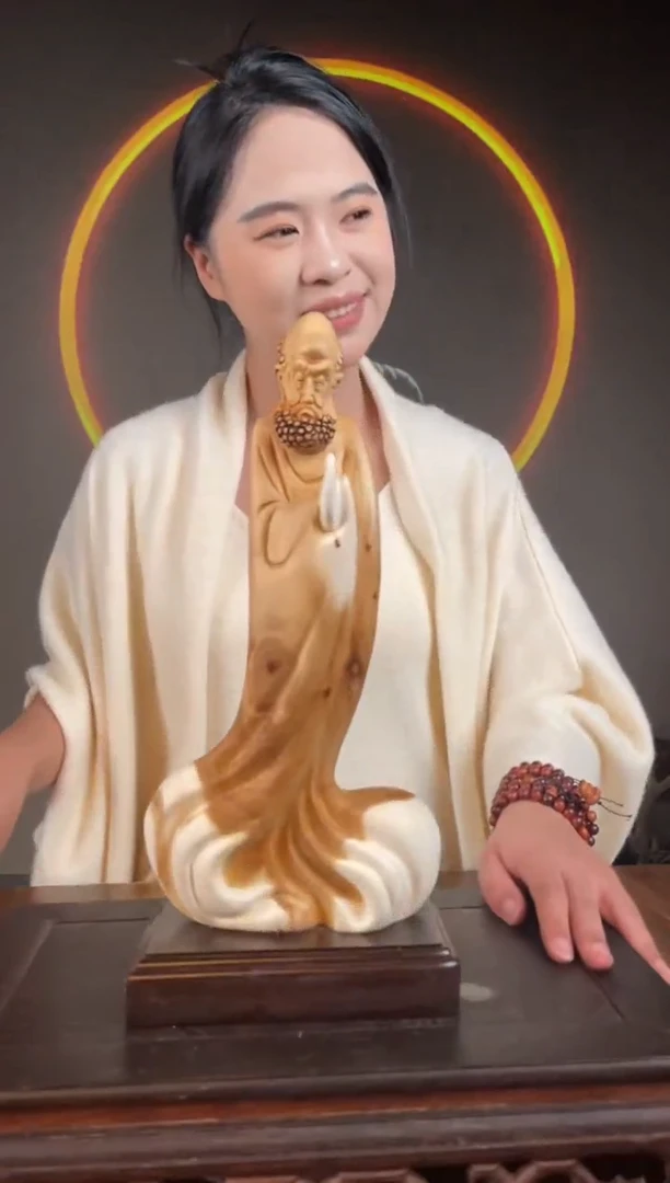 柏木（崖柏）手工摆件,先抢先得! 编号:221