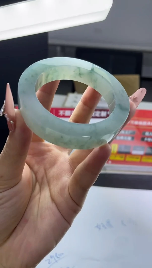 【闪购商品】定制翡翠手镯未镶嵌手镯DDS/发一件