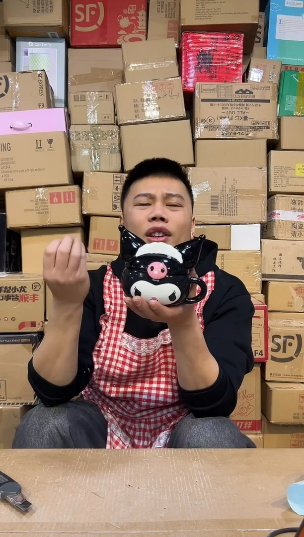 【闪购商品】杯陶瓷库洛米带盖杯