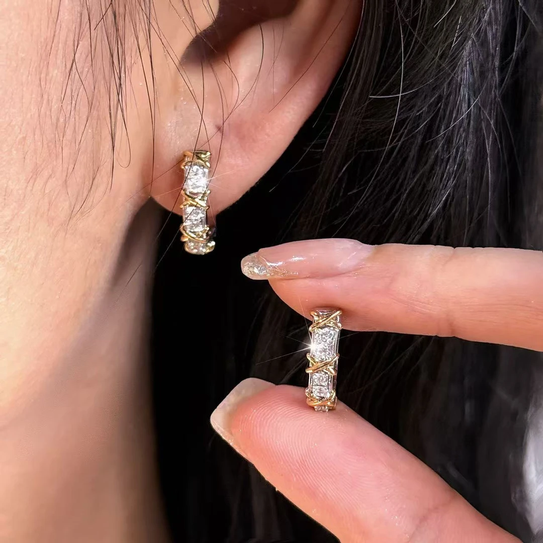 QANNA【罗马交叉分色】【力量耳扣】18K金大钻经典钻石耳扣AY