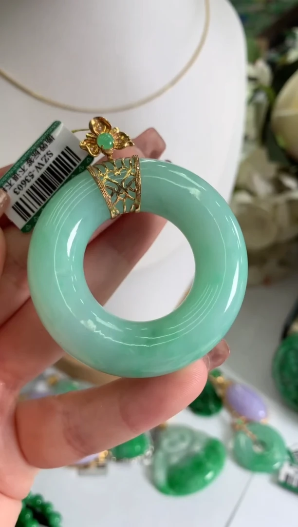 【闪购商品】翡翠吊坠(不含链)18K金镶嵌挂件