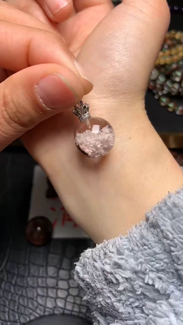 【闪购商品】水晶吊坠(赠链)未镶嵌83