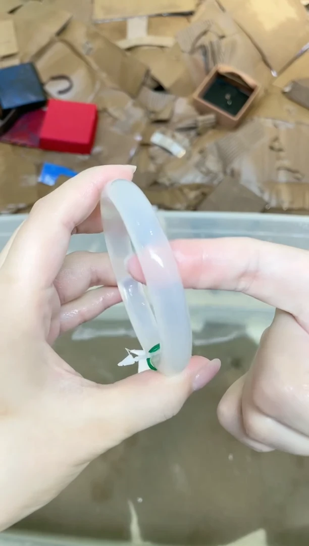 石英质玉手镯未镶嵌743-63