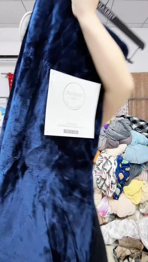 法兰绒左右双面材质以主播介绍为准