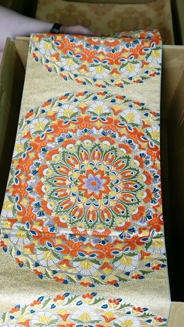 织绣织锦13六通宝象花