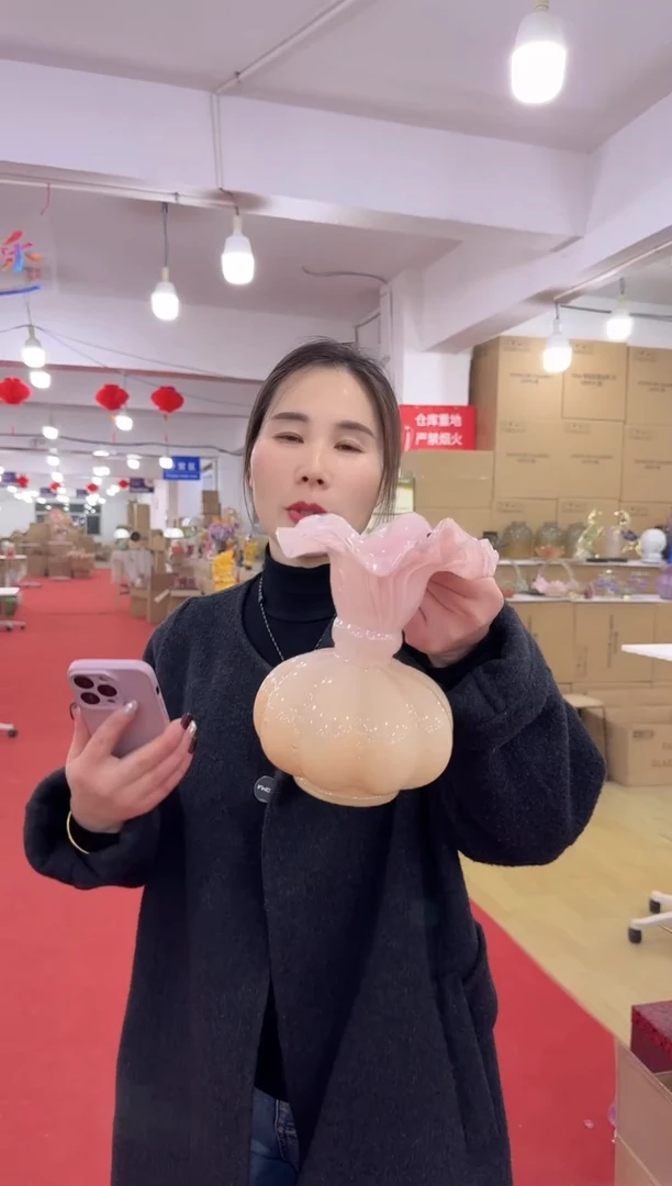 【闪购商品】玻璃洛芙花器-m-早18