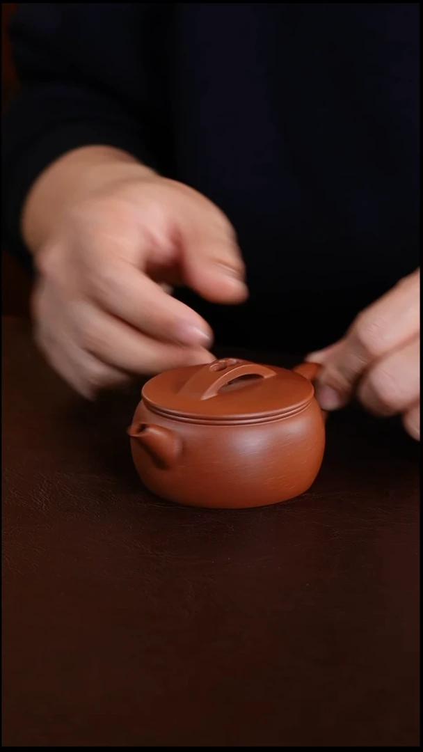 茶壶紫砂降坡泥汉瓦壶