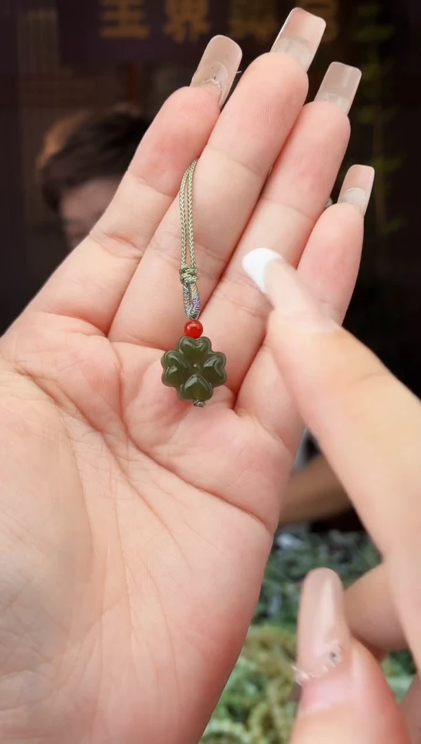 和田玉未镶嵌颈饰拍一发一