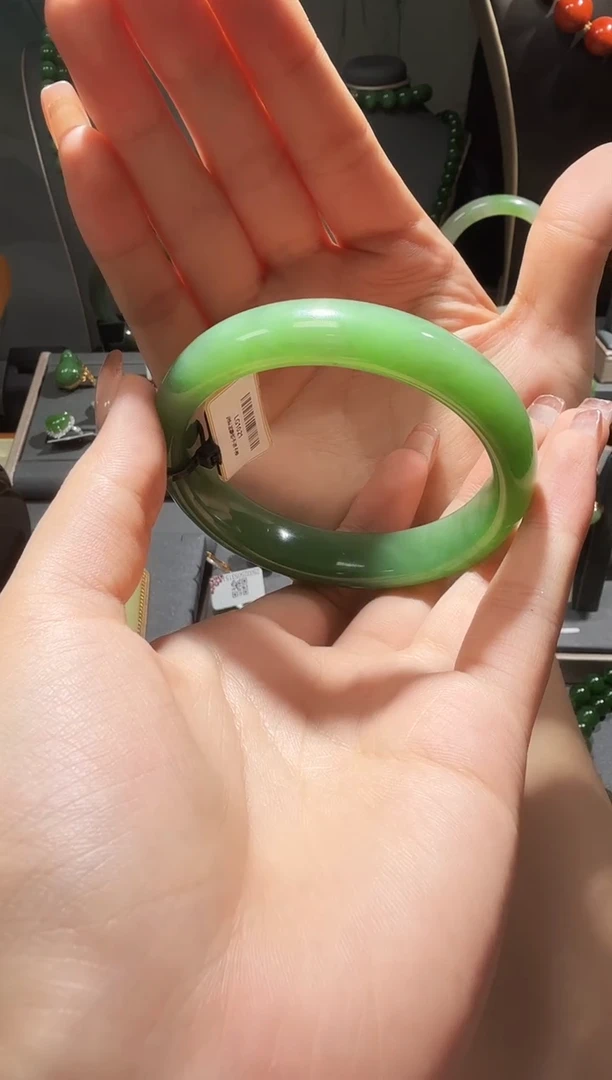 和田玉手镯未镶嵌G天然和田玉手镯   59圈口