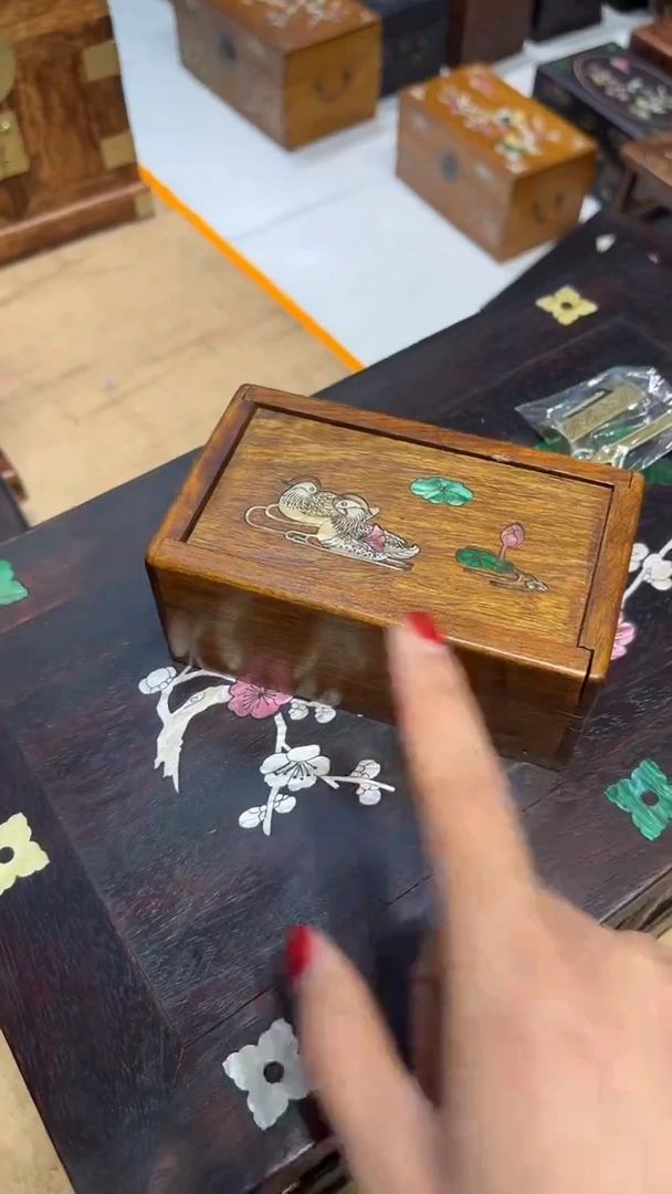 【闪购商品】贡木鸳鸯戏水螺钿小机关盒