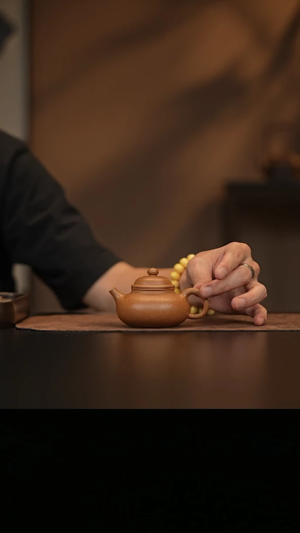 允禾斋  紫砂壶  容天