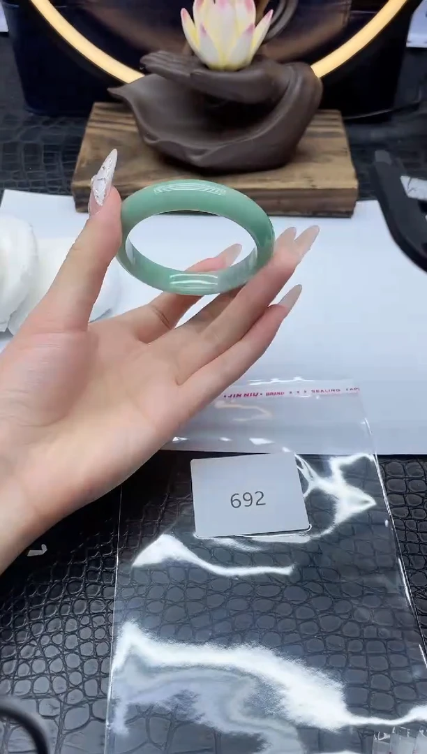 未镶嵌手镯翡翠翡翠一物一图692