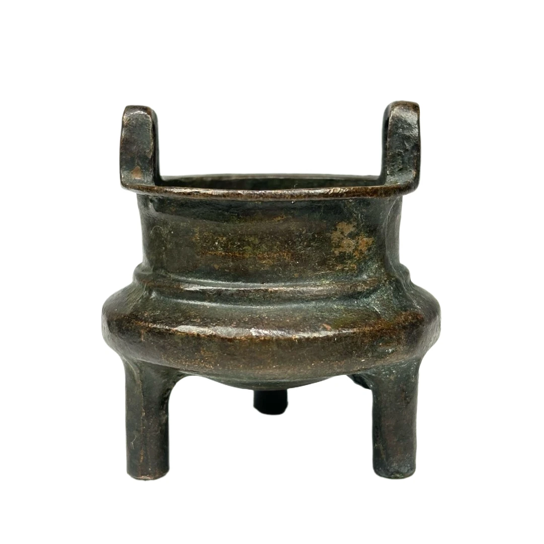 铜制 三足双冲天耳香炉7351